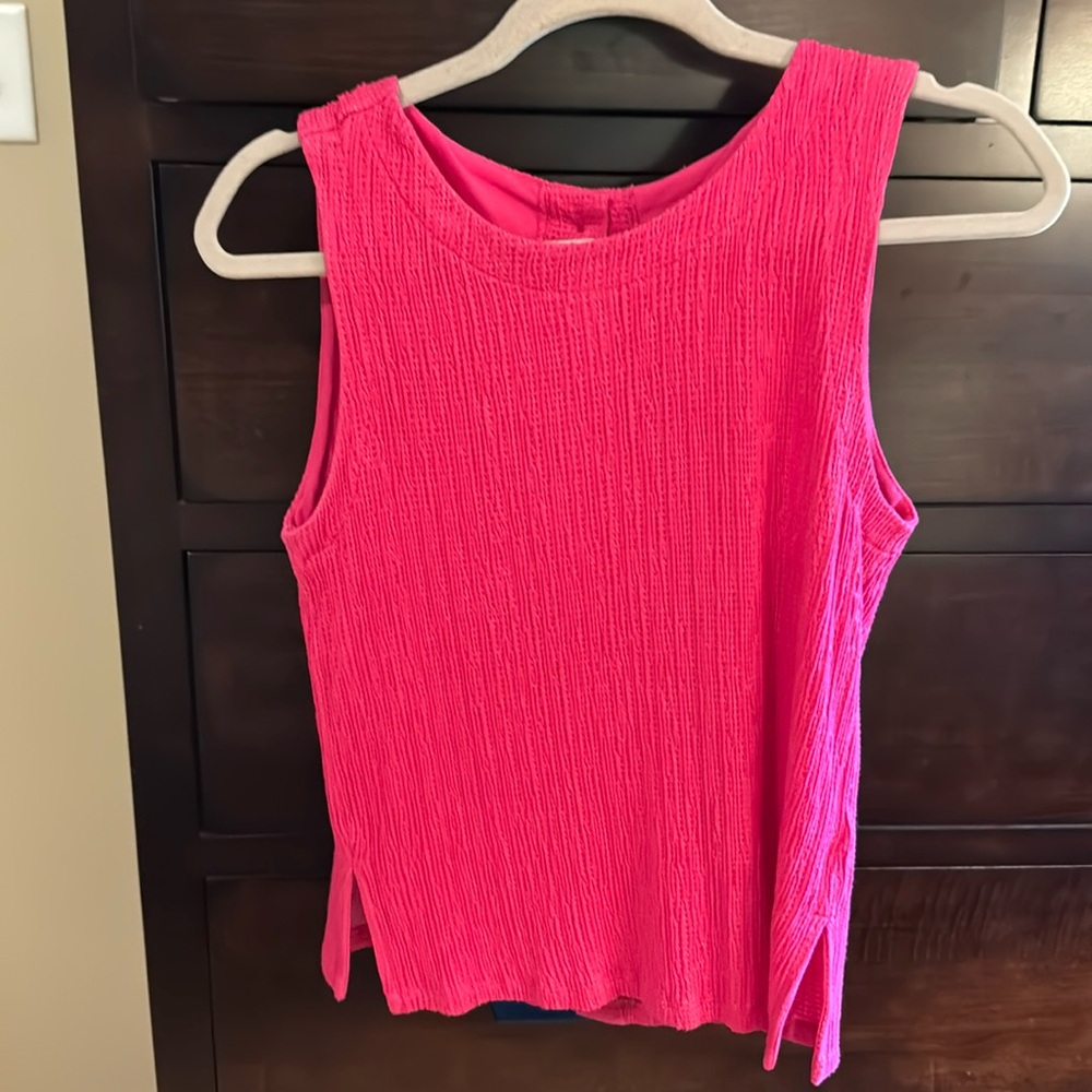 EUC - Anthropologie Button back tank. Small. Hot pink.